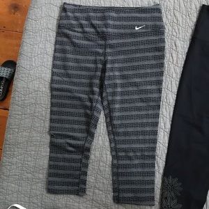 Nike leggings